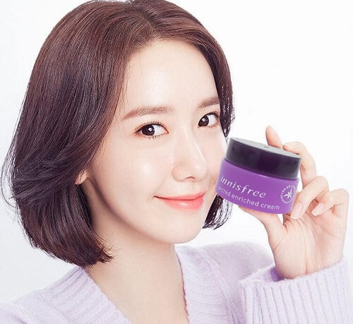 Tự tin khoe làn da mộc chỉ sau một khoảng thời gian sử dụng bộ dưỡng Innisfree Orchid Special Tự tin khoe làn da mộc chỉ sau một khoảng thời gian sử dụng bộ dưỡng Innisfree Orchid Special